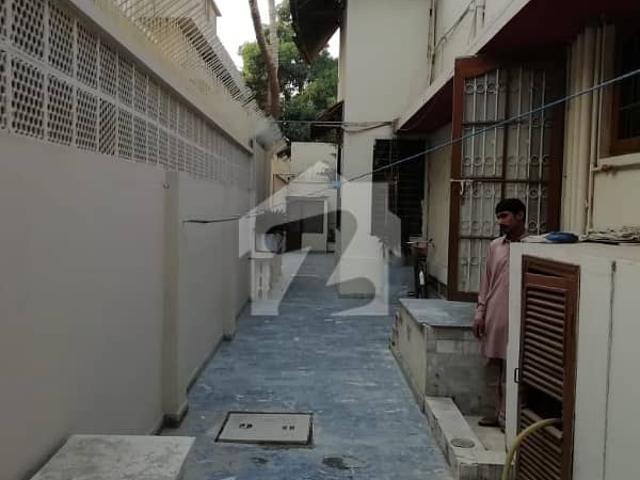 Demolished Plot 310 Yards In Prime Location Of North Nazimabad Block D