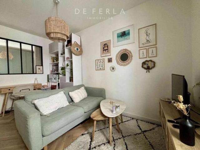 Denfert Rochereau: Magnifique 2 pièces rénové par architecte