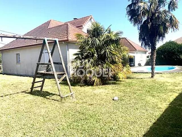 Denguin 64230 Achat / Vente maison 6 pièces t6 au dernier étage piscine