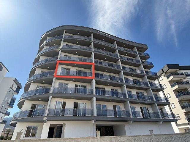 DENİZ MANZARALI MERKEZİ KONUMLU 1+1 SATILIK DAİRE
