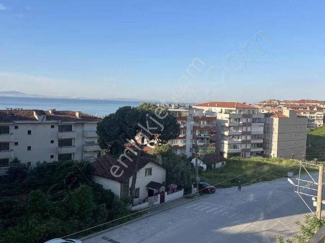 Deniz Ve Doğa Manzaralı Daire