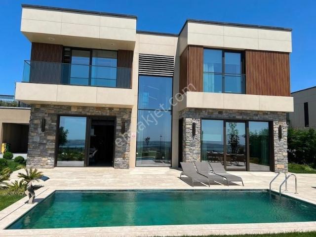 Deniz Ve Göl Manzaralı Villa Projesinde Erken Alım Avantajları