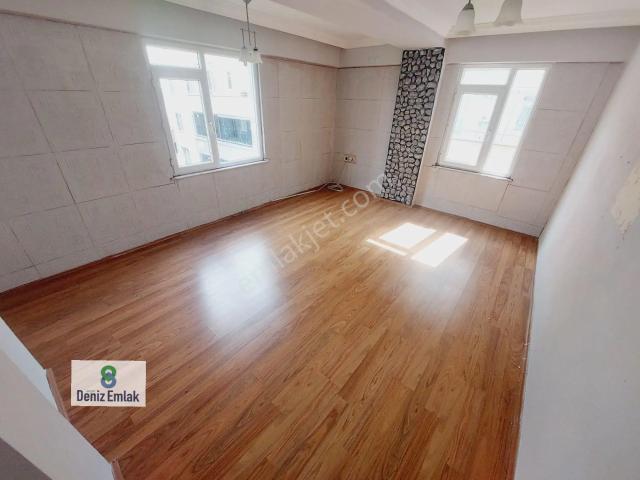 Deniz Den Akçay Altınkum Mahallesinde 2+1 Bakımlı Satılık Daire