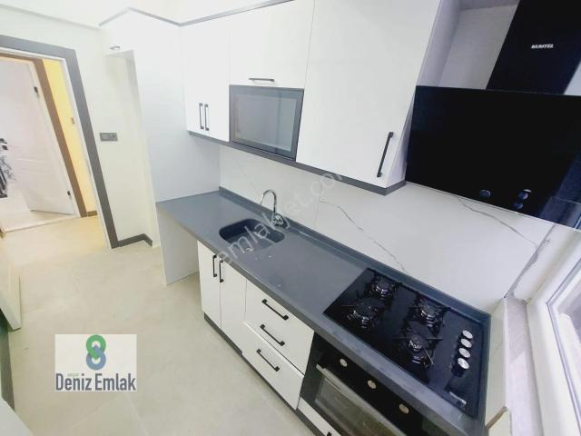∞ Deniz Den ∞ Akçay Da Merkezi Konumda Yenilenmiş Satılık 2+1 Daire