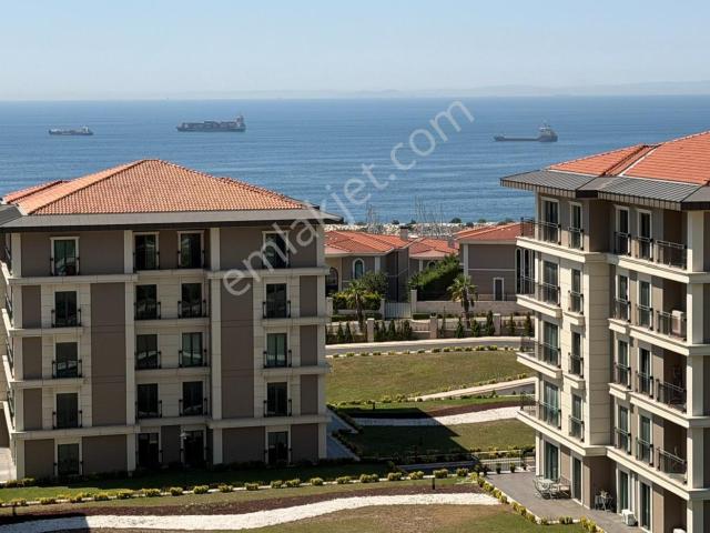 Deniz İstanbul Sedef Konakları Kiralık Deniz Manzaralı Boş 3+1