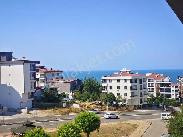Deniz Manzaralı Geniş 1+1 Satılık Daire
