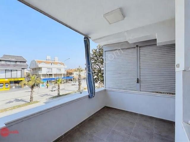 Deniz Manzaralı Merkezi Konumda Satılık Daire