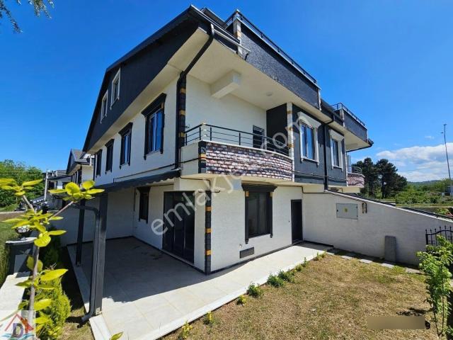 Deniz'den 5+1 Ön Cephe, Yerden Isıtmalı Villa Tanıtım Videolu