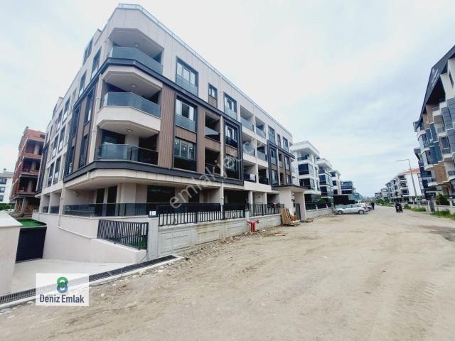 Denizden Akçayda Kapalı Otoparklı Yerden Isıtmalı Satılık 2+1 Dubleks Daire