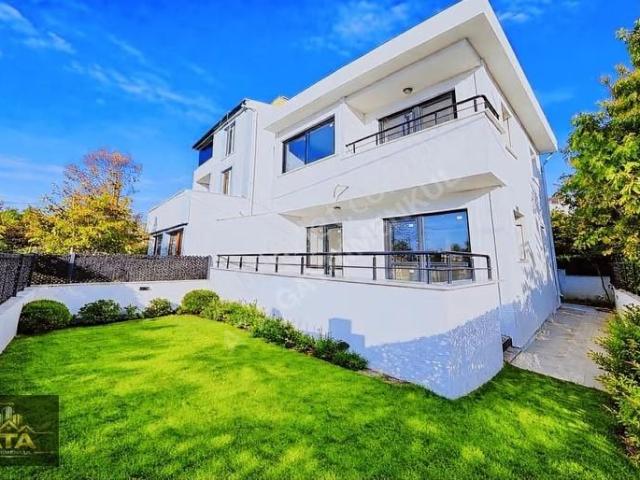 ꧂denize 100m, Müstakil, İskanlı, Parka Cephe 3+1 Lüks Villa꧂