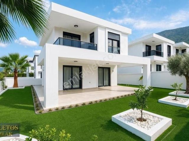 Denize 200 Mt Satılık Mustakil Villa