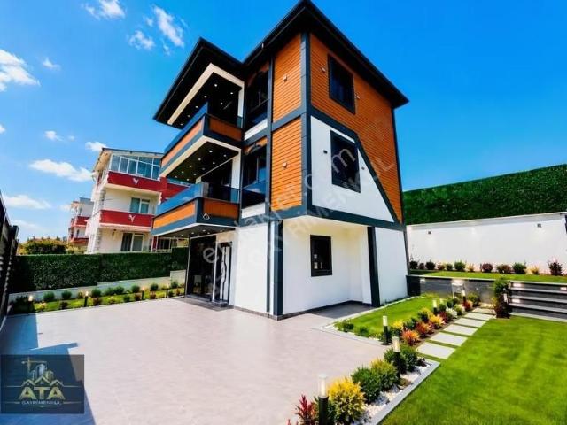┏ ┛denize 200 Metre┏ ┛260m2 Arsa İçinde Full Manzaralı Villa. !