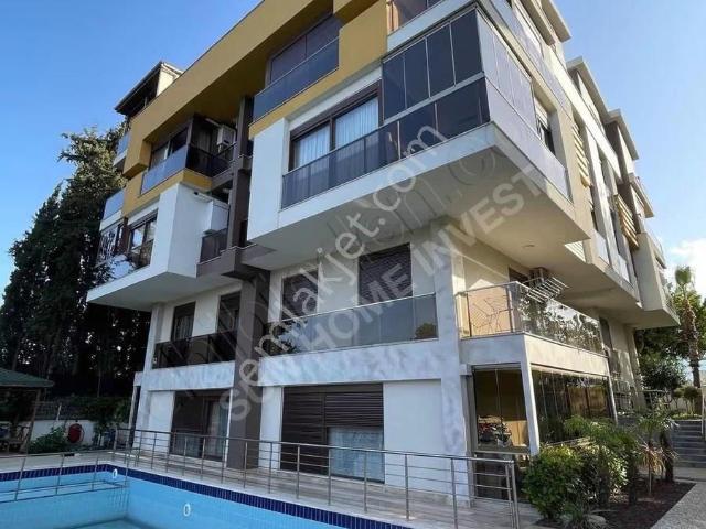Denize 200m Satılık 2+1 Bahçe Dupleks