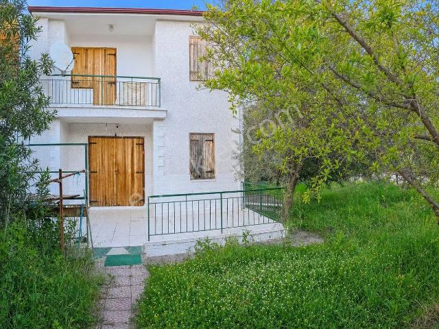 Denize 260 Metre Mesafede, 280 M² Bahçe İçinde Eşyalı Kiralık