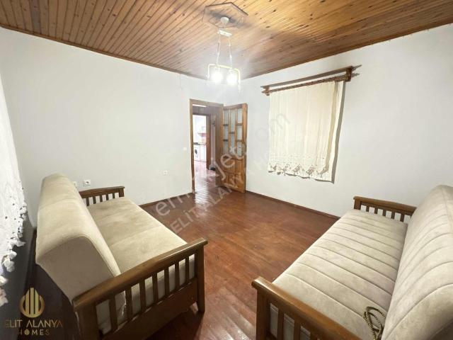 Denize 2. Parsel Yolun Altı Müstakil 1250 M2 Arsalı Villa