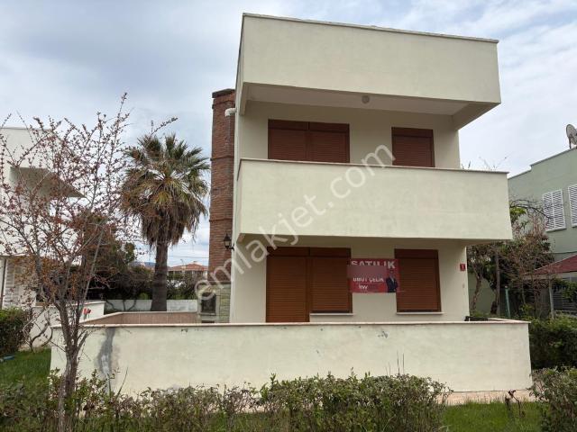 Denize 50 Metre Fırsatt Müstakil Villa.