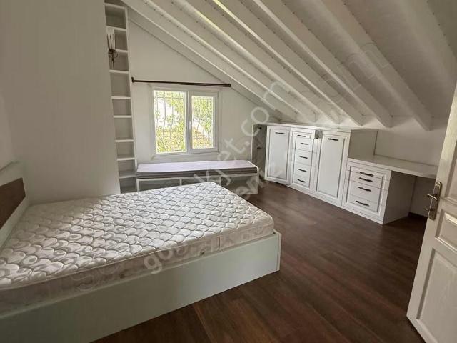 Denize 50 Metre Müstakil Villa