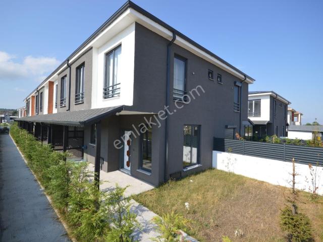 Denize Sıfır Dublex Villa Okyanusta