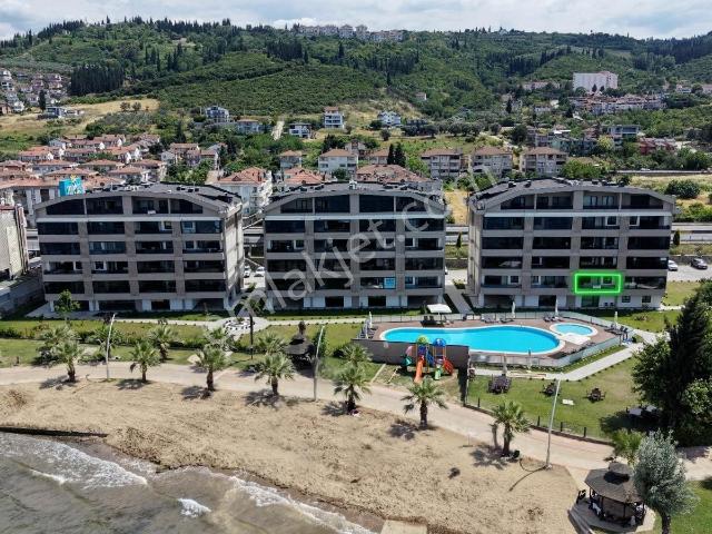 Deniz'e Sıfır Havuzlu Site İçerisinde 2+1 Lüks Daire | 100 M²