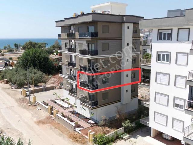 Denize Sıfır İskanlı Lüks Satılık 1+1 Daire