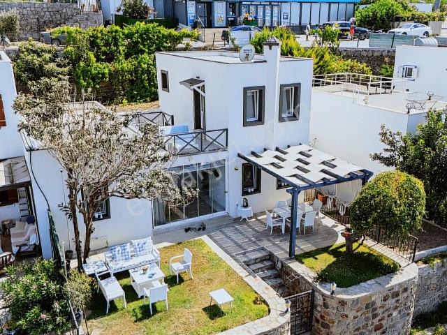 Denize Sıfır, Özel Plajlı Ve Panoramik Manzaralı Yalıkavak Villa