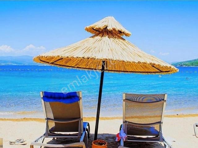 Denize Sıfır Özel Plajlı Sitede Satılık Yeni Ev Full Eşyalı