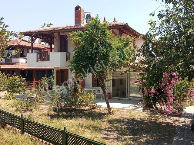 Denize Sıfır Özel Plajlı Sitede Plaja Ve Havuza Yakın Villa