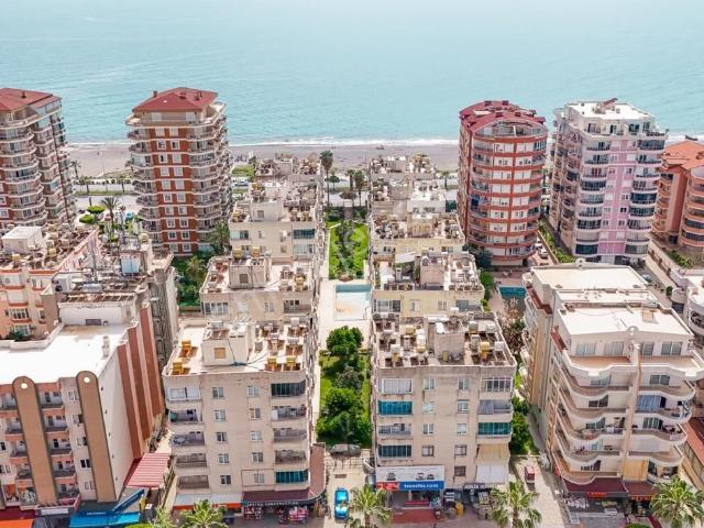 Denize Sıfır Sitede Eşyalı Havuzlu 2+1 Havuz Ve Deniz Manzaralı