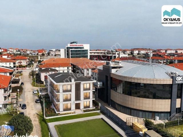 Denize Yakın Konumda, Huzurlu Ve Keyifli Bir Yaşam Sizi Bekliyor!