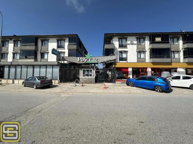 Denize Yakın Havuzlu Sitede Ara Kat 1+1 65 M2 Masrafsız Daire