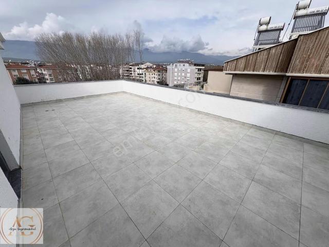 Denize Yakın, Merkezi Konumda Satılık 4+1 Dubleks Daire