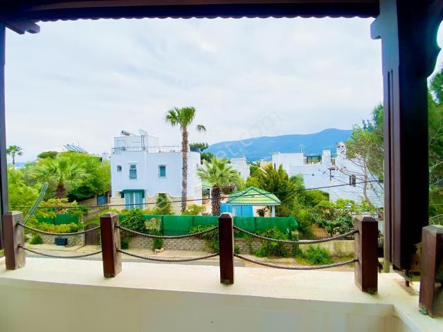 Denize Yürüme Mesafesi Mustakil 4+1 Dubleks Villa