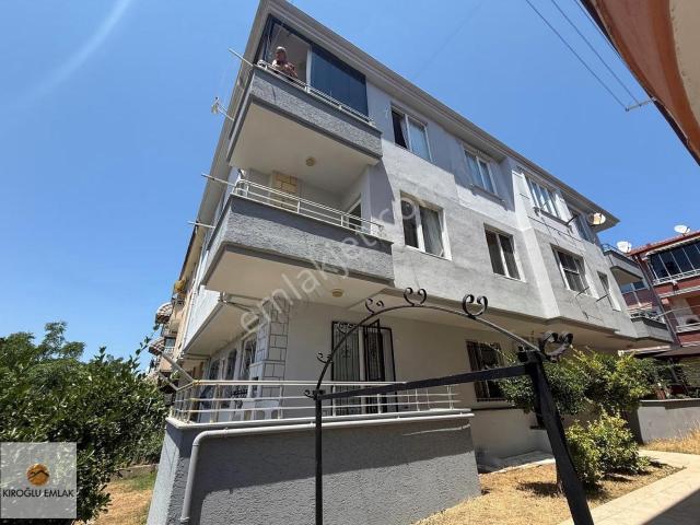 Denize Yürüme Mesafesinde Ferah 2+1 Satılık Daire!