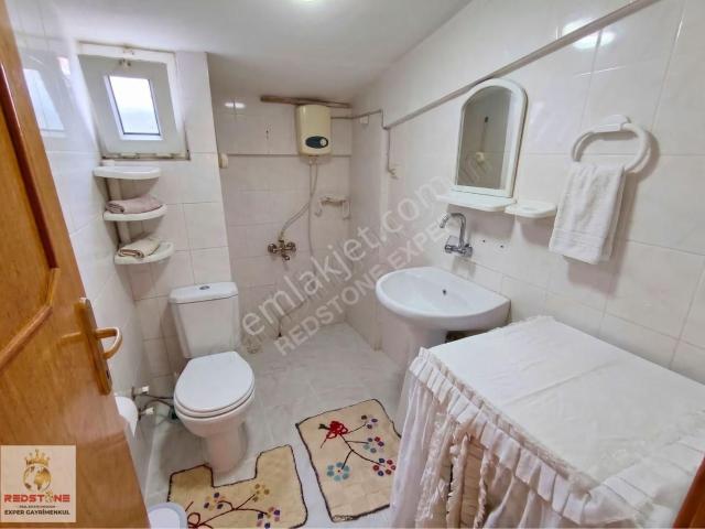 Denize Yürüme Mesafesinde Geniş 2+1 Satılık Yazlık Çatı Katı