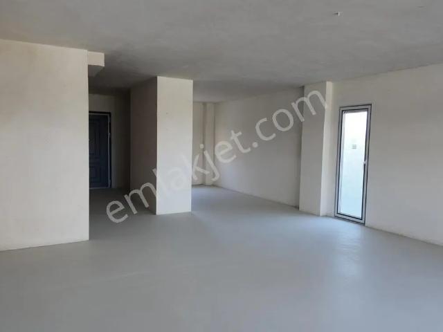 Denize Yürüme Mesafesinde, Site İçerisinde, Modern Villa