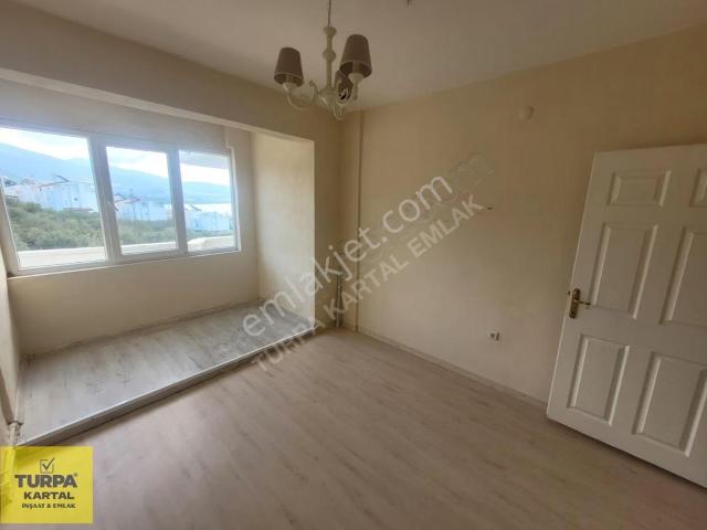 Denize Yürüme Mesafesinde 2+1 Eşyasız Daire