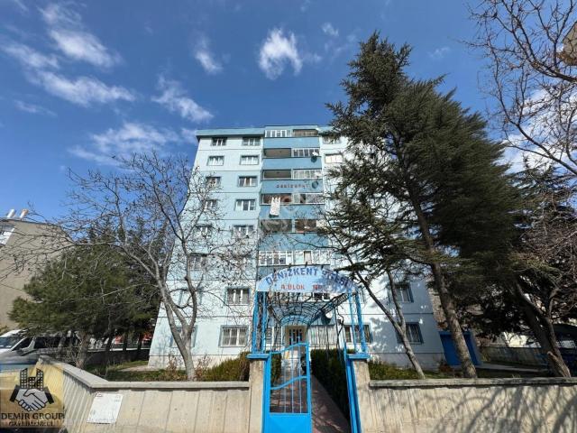 Denizkent Sitesi'nde Satılık 3+1 Arakat Daire 110m²