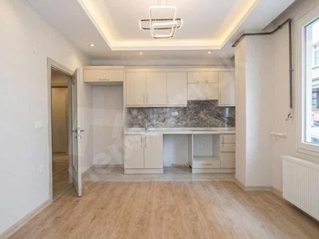 Denizköşklerde Satılık 1+1 Bahçesi Olan Bahçe Katı
