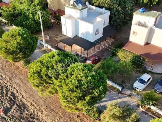 Denizköy'de Denize Yürüme Mesafesinde Yazlık
