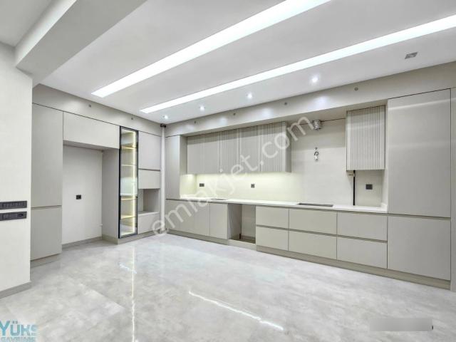 Denizli Mükemmel Konumda 4+1 Havuzlu Konsept Site İçinde Satılık Daire