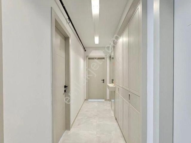 Denizli Çakmak Mahallesinde 2+1 130 M2 Ebeveyn Banyolu Lüks Satılık Daire