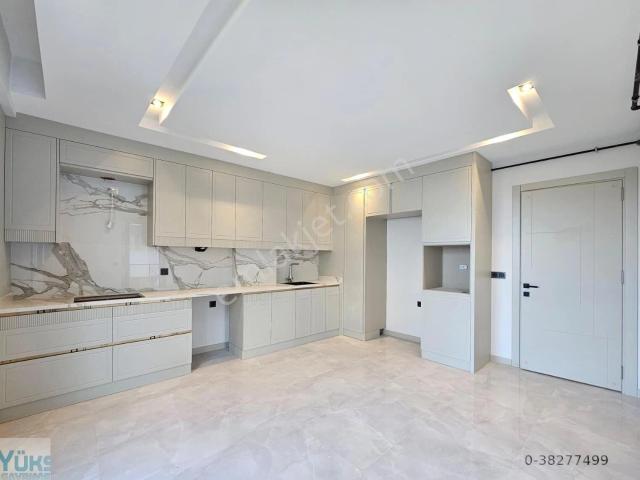 Denizli Çakmak Mahallesinde 2+1 130 M2 Ebeveyn Banyolu Lüks Satılık Daire