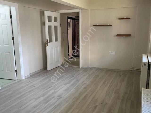 Denizli Asmalıevler De 2+1 Sağlık Ocağı Yanında Apart