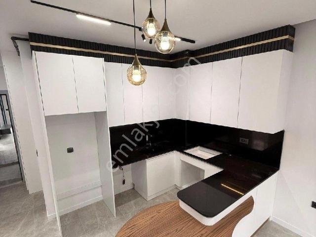 Denizli Bereketler De Havuzlu Sitede Satılık 1+1 Apart Daireler