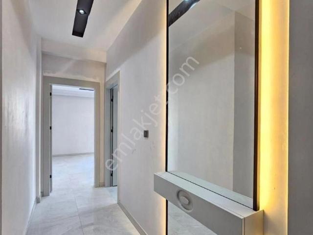Denizli Şemikler De 2+1 120 M2 Naz Bayrak Yakını Sıfır Lüks Daireler