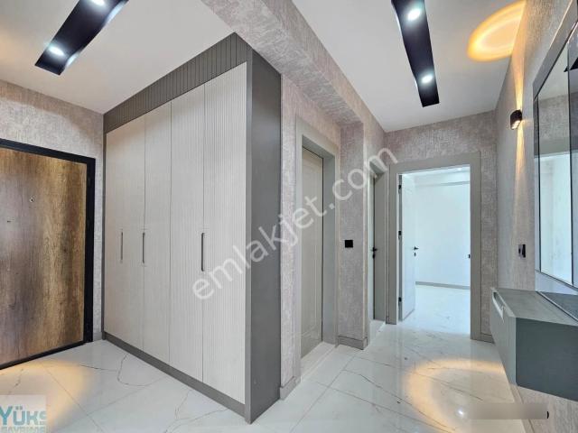 Denizli Şemikler Mahallesinde 2+1 120 M2 Lüks İşçilikte Satılık Daireler
