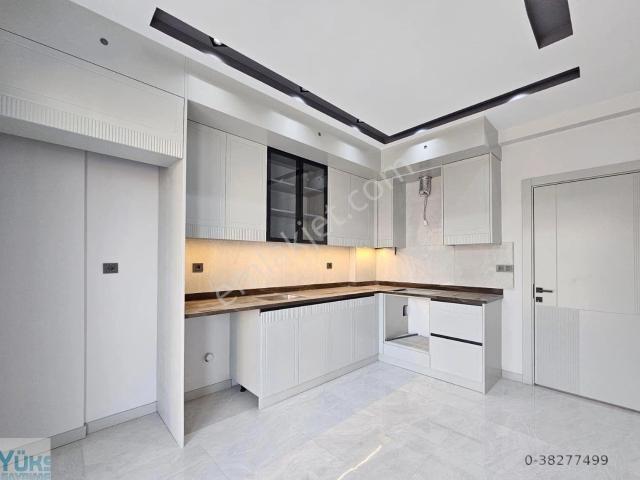 Denizli Şemikler Mahallesinde 2+1 120 M2 Naz Bayrak Mevkii Satılık Fırsat Daireler