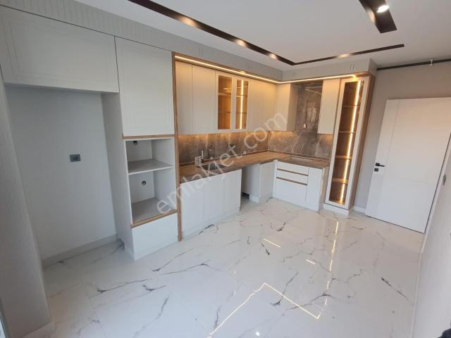 Denizli Şemikler Mh. Yaşam Parkı Yakını 120 M2 2+1 Sıfır Daire