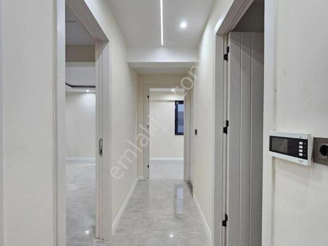 Denizli Gümüşçay Da Satılık 2+1 120 M2 Caddeye Yakın Mükemmel Konumda Fırsat Daire