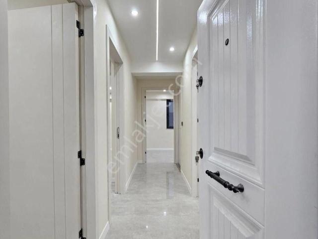 Denizli Gümüşçay Mahallesinde 2+1 Cadde Üstü Satılık Son Daire
